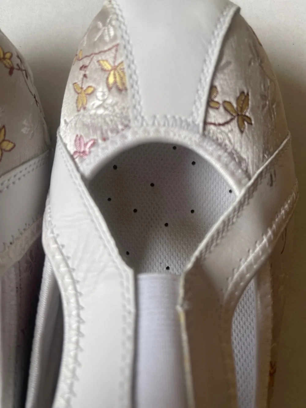 Skechers White Slip-On Flats with Pink and Gold Floral Accents - Picture 4 of 8